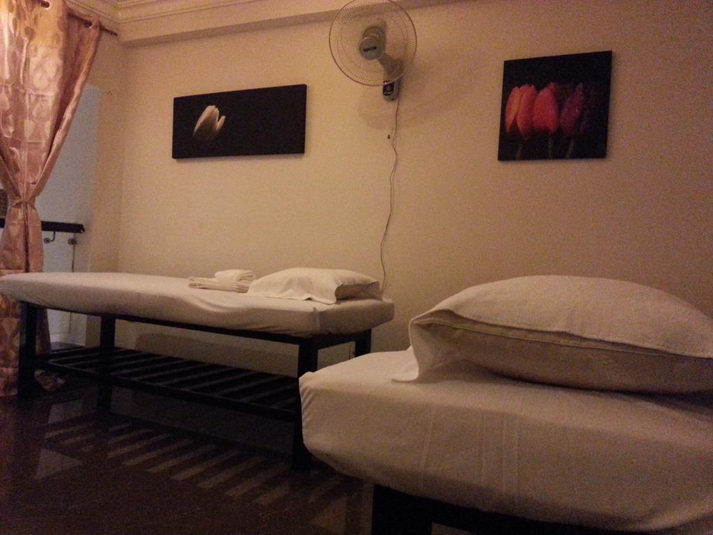 Pink Tulip Hotel Хошимин Экстерьер фото
